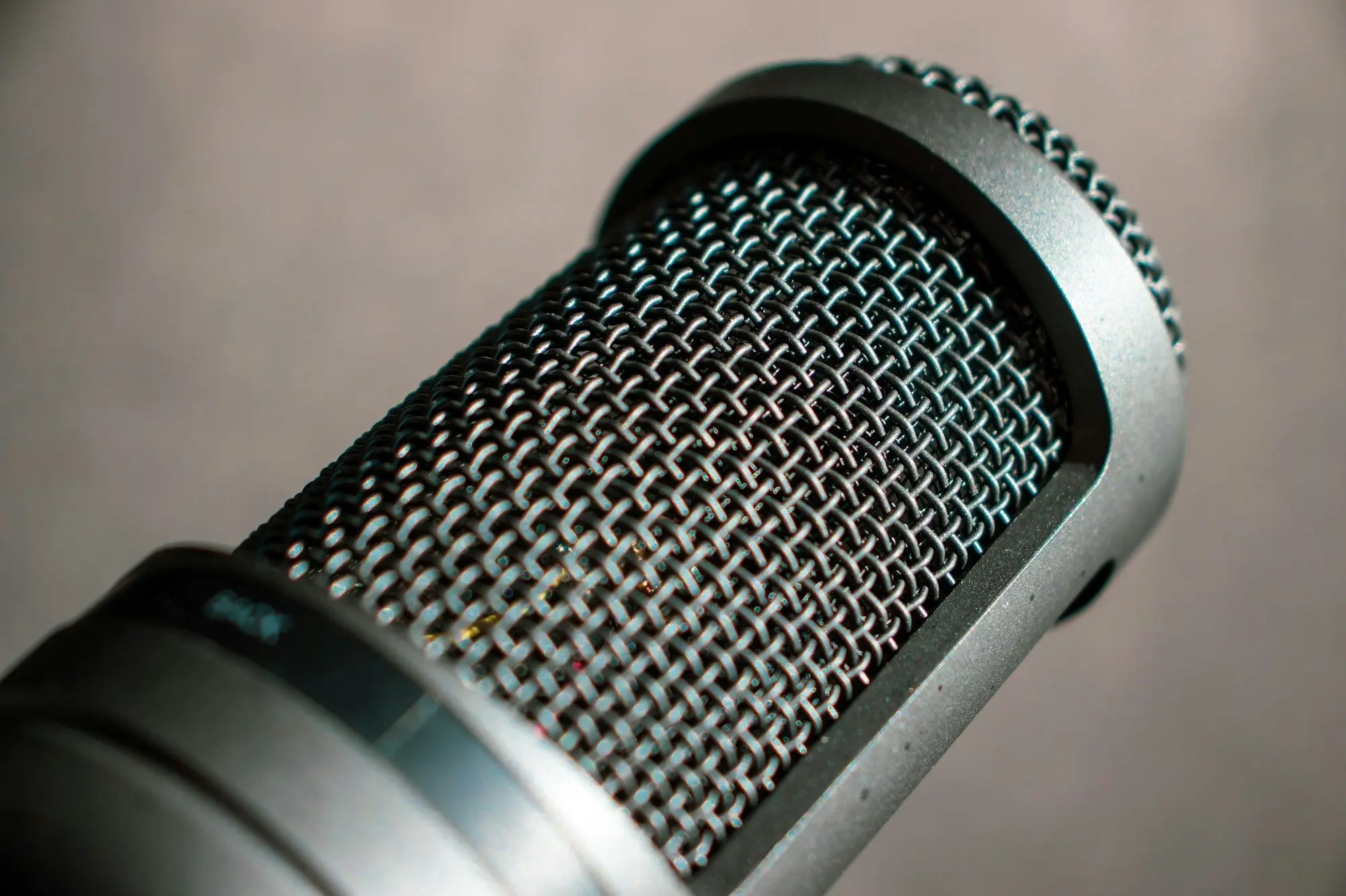 How to get vocals with AI: SVS vs. RVC